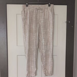 Old Navy Tan and White Linen Joggers with Elastic Cuffs